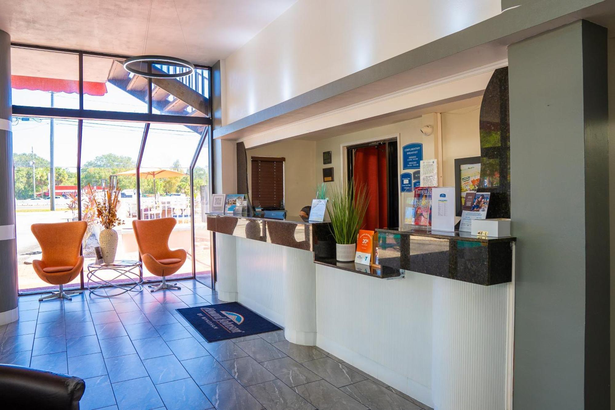 Howard Johnson By Wyndham Clearwater - Dunedin Kültér fotó